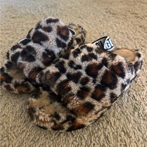 UGG Leopard Print Fluff Yeah Slippers